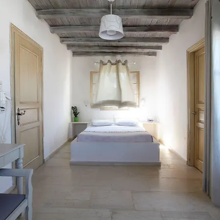 欧丽雅酒店 3* 图罗斯