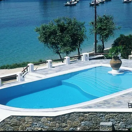 Olia Hotel 3*